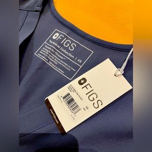 FIGS XS set in space navy